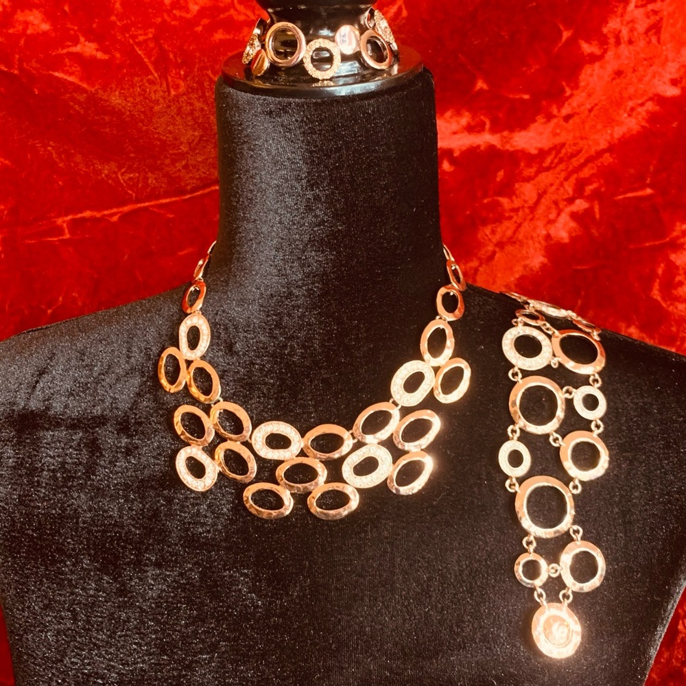 Rose Gold color necklace w/ 2 matching bracelets
